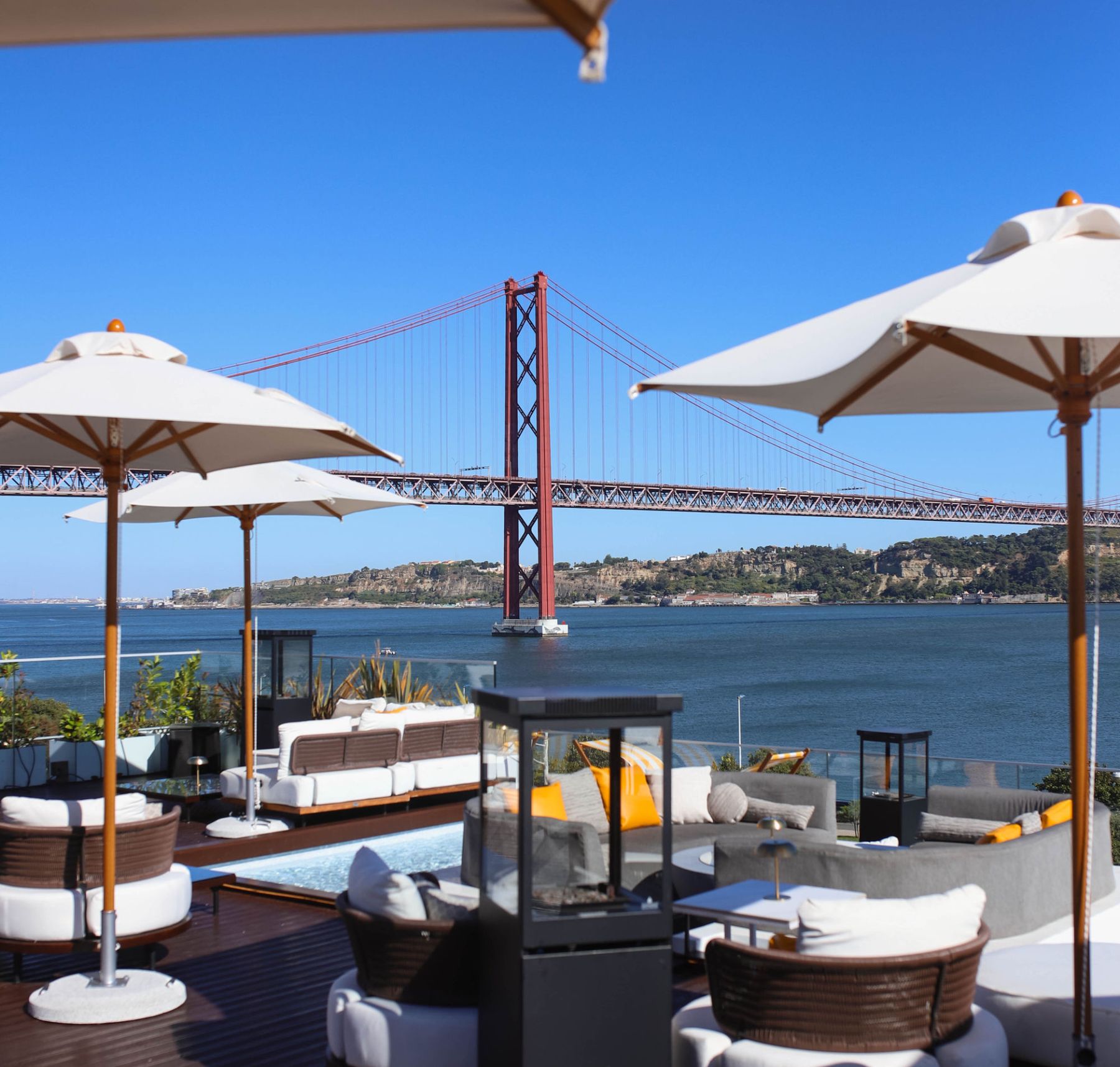 ICON Rooftop · Hyatt Regency Lisboa: apartamento T2 no Hyatt Regency Lisboa Residences