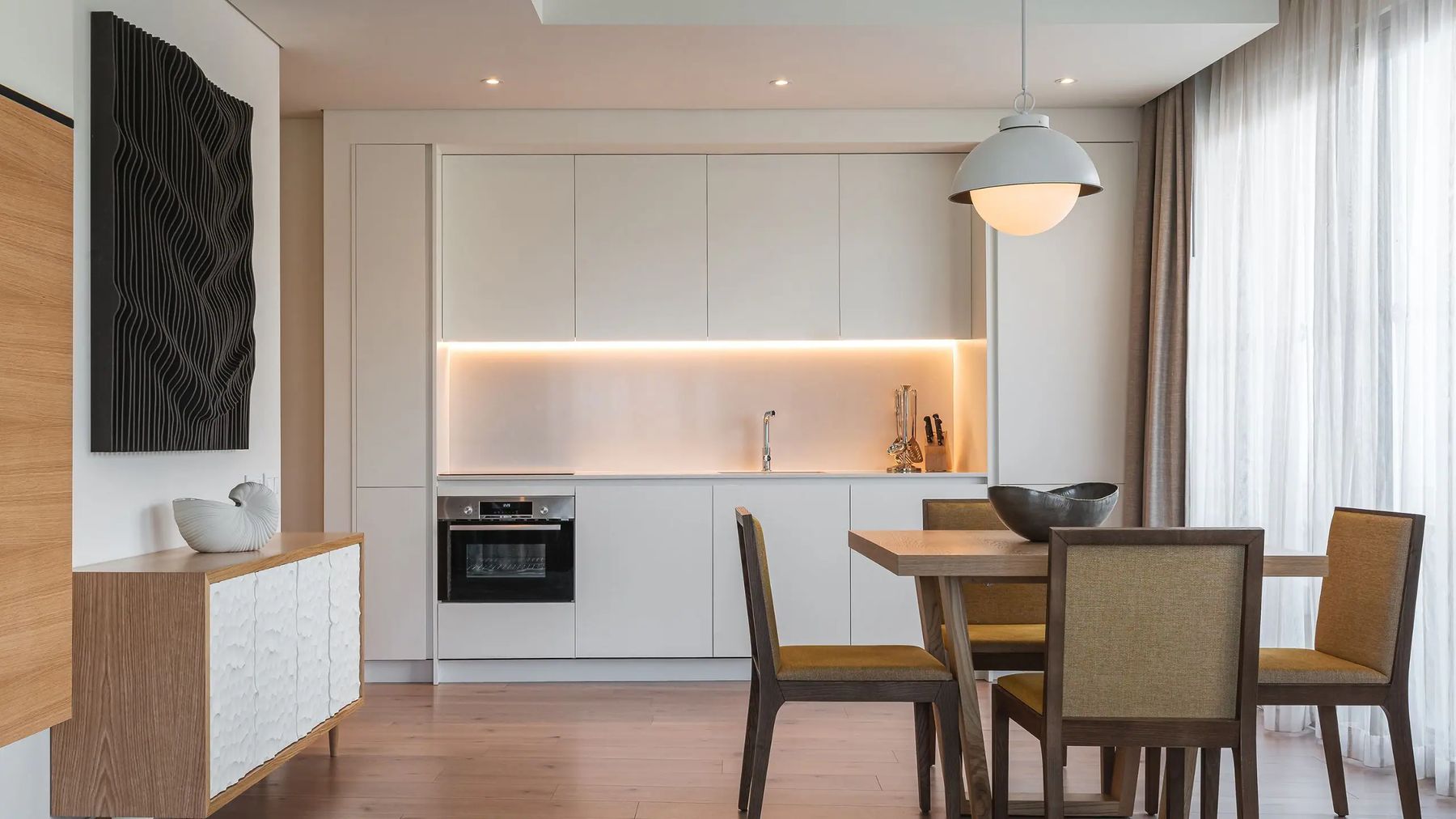 Cozinha, apartamento T2 no Hyatt Regency Lisboa Residences