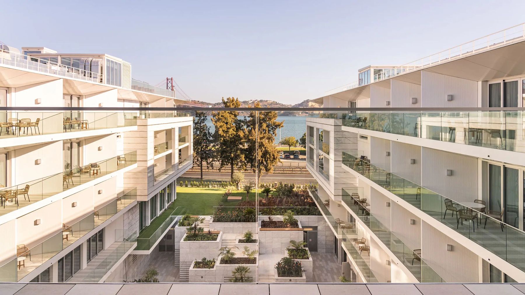 Pátio interior · Hyatt Regency Lisboa Residences