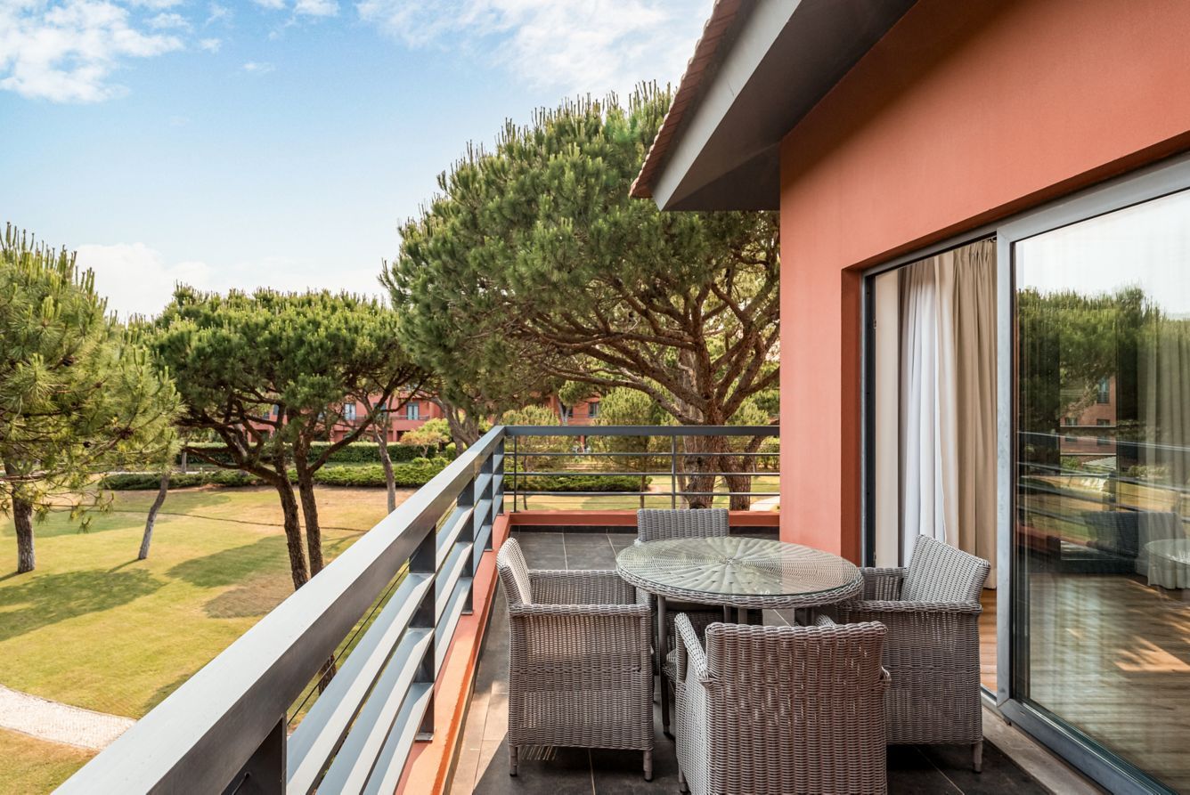 Varanda sobre o pinhal, apartamento T1 no Sheraton Cascais Resort